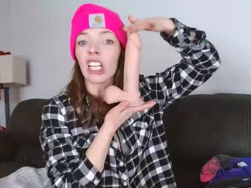 female cam girl shortandmighty image #4049935