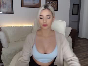 female cam girl i_am_sarahxxx image #3029773