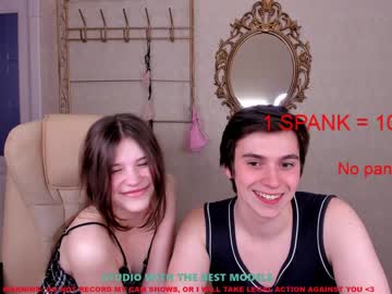 female cam couple karolina_coy image #1246371