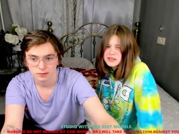 female cam couple karolina_coy image #1657636