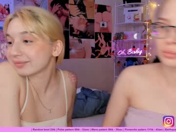 female cam couple huntertiana image #650070