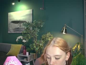female cam girl lily_devi image #2187350