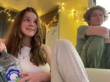 female cam couple di_n_alex image #3635989