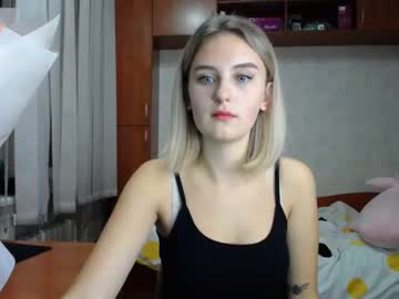 female cam girl melena_shy image #134411