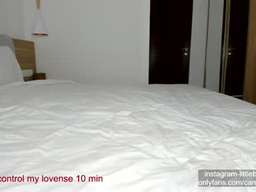 female cam girl carolinaherera image #2645781
