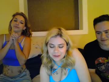 female cam couple 2luckygirls image #3931405