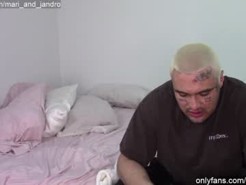 female cam girl mari_and_jandro image #835881