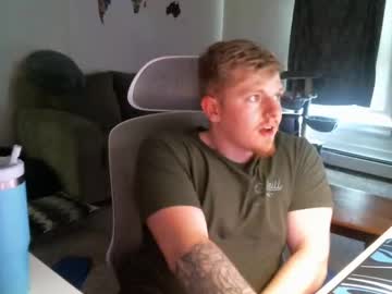 bigassblondboy19  webcam