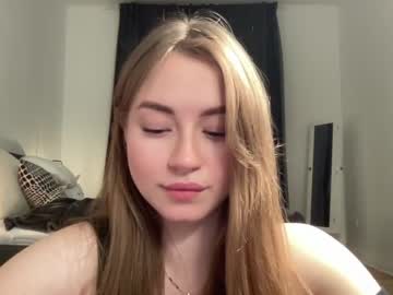 female cam girl strawberryjamx image #2970749