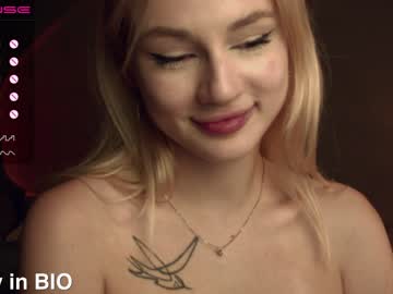 female cam couple marilyn_rougee image #3170363