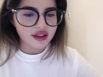 female cam girl playnofuckinggames image #2419605