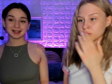 female cam couple huntertiana image #1483380