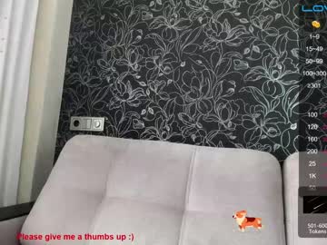 female cam girl emilia_me image #1152385