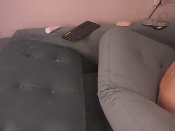 female cam couple peachcreamcouple image #2649454