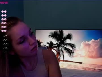 female cam couple huntertiana image #1964445