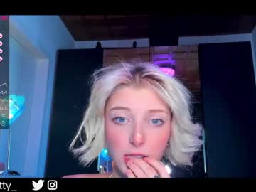 female cam girl lit1le_kitty_ image #2716453