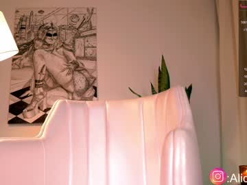 female cam girl alicia_uwu image #2922279