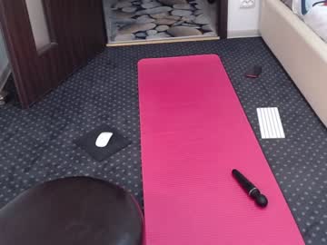 female cam girl carmela_fox image #3011810