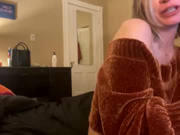 female cam girl mellygushy image #857367