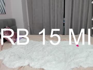 female cam couple gary_and_sandra image #2389262