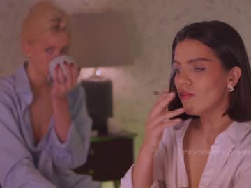 female cam girl _2strangers image #2319154