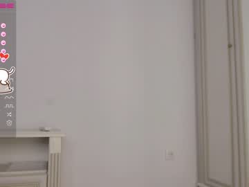 female cam girl small_blondee image #3091740