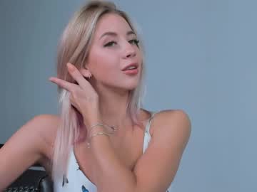female cam girl emmi_rosee image #139554