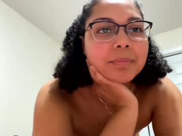 fantiseyes__  female  webcam