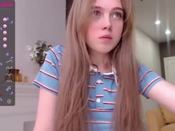 female cam girl small_blondee image #1828793