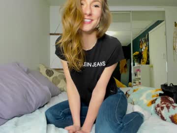 female cam girl innocentprovenguilty image #1400923