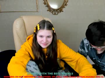 female cam couple karolina_coy image #1682924