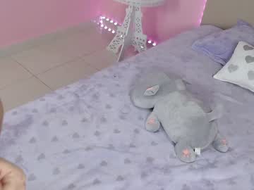female cam girl little_effy18 image #975516
