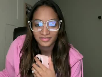therealgiana  female  webcam