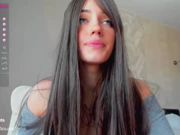 female cam girl milena_manin image #405379