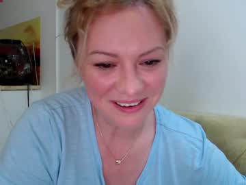 female cam girl kiradivine image #1908806