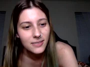 female cam couple lydiajade33 image #121996