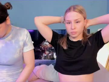 female cam couple huntertiana image #1994349