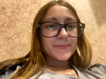 female cam couple viktoria9898 image #3238955
