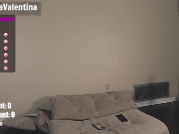 female cam girl milavalentinax image #1350821