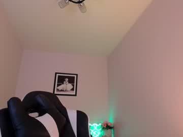 female cam girl _demi_dee_ image #684314
