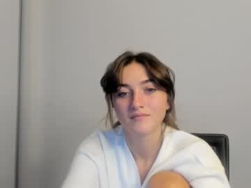 female cam girl omiliver image #351253