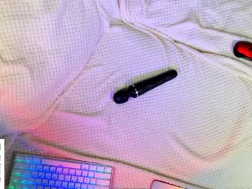 female cam girl maaarynip image #2107190