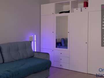 female cam girl _blackbee_ image #968558