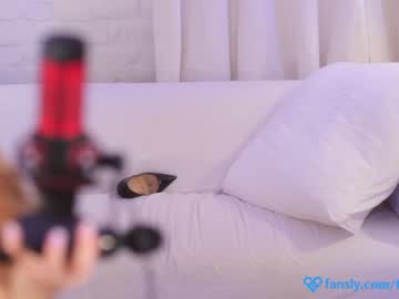 female cam girl eva_fashionista image #3009329