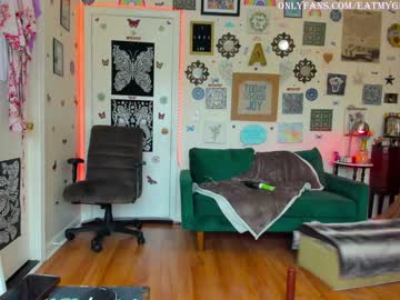 female cam girl eatmygingersnapps image #1678948