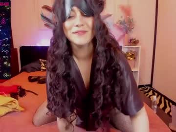female cam girl sharlotte_gilbi image #2275511