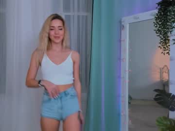 female cam girl emmi_rosee image #1195413