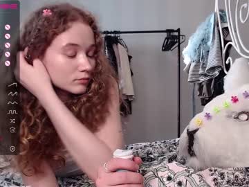 female cam girl hi_im_lily image #2496580