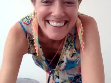 female cam girl itsallaboutenergy___ image #522262