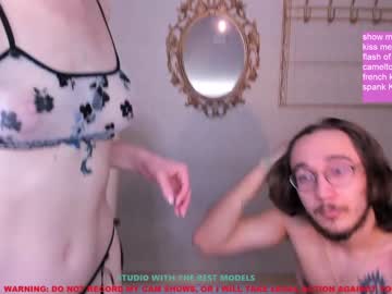 female cam couple merlin_n_karen image #225569
